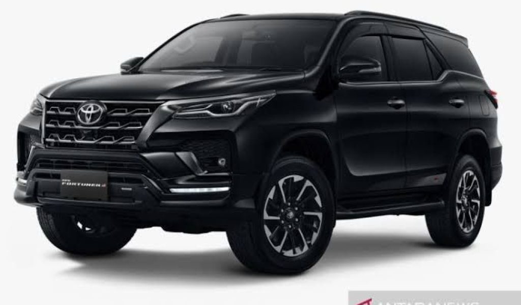 Fortuner GR